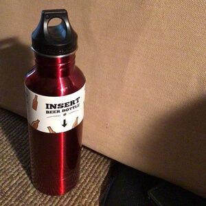 NWT bottle keeper insulater
